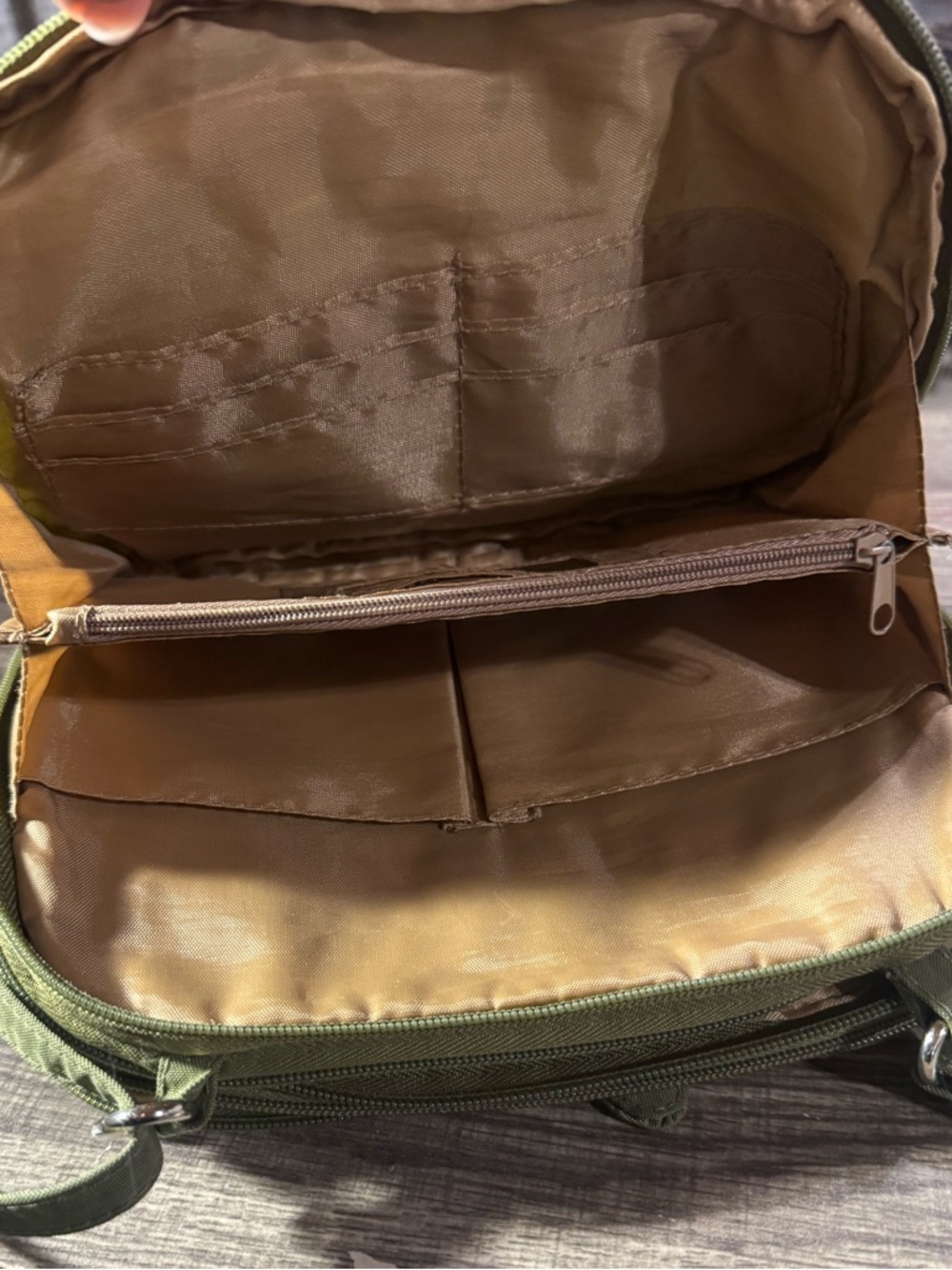 Multi Pocket Crossbody Organizer Travel Bag Olive Green Nylon MultiSac Purse - Picture 4 of 13